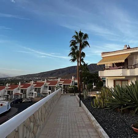Sea Breeze Retreat At Las Bouganvillas شقة *