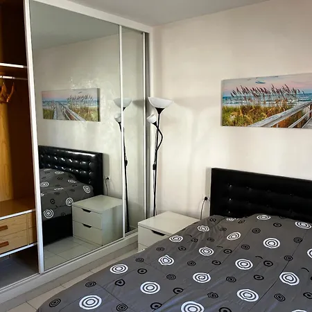 Apartment Sea Breeze Retreat At Las Bouganvillas